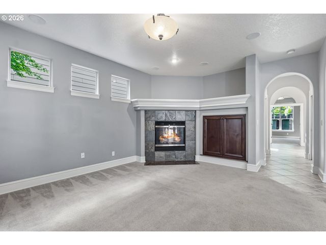 13493 Sw SHAKESPEARE St, Portland, OR 97224