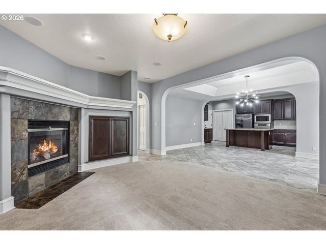 13493 Sw SHAKESPEARE St, Portland, OR 97224