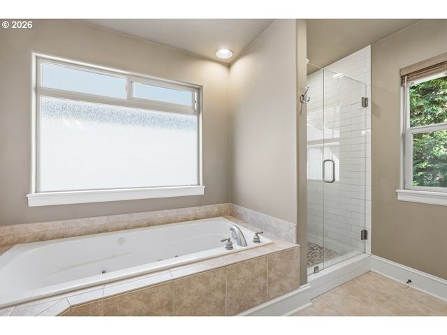 13493 Sw SHAKESPEARE St, Portland, OR 97224