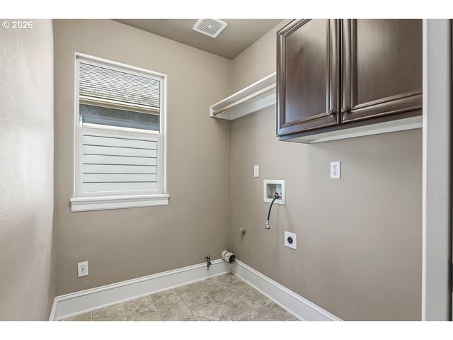 13493 Sw SHAKESPEARE St, Portland, OR 97224