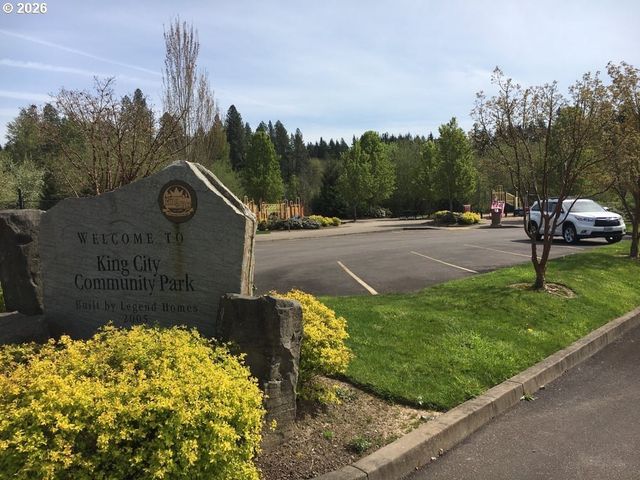 13493 Sw SHAKESPEARE St, Portland, OR 97224