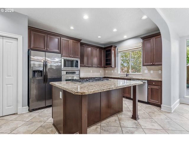13493 Sw SHAKESPEARE St, Portland, OR 97224