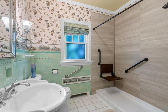 212 MIRAMAR DRIVE, Green Bay, WI 54301