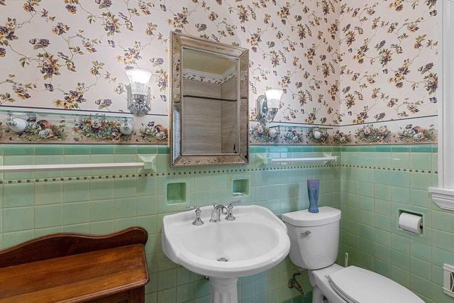 212 MIRAMAR DRIVE, Green Bay, WI 54301