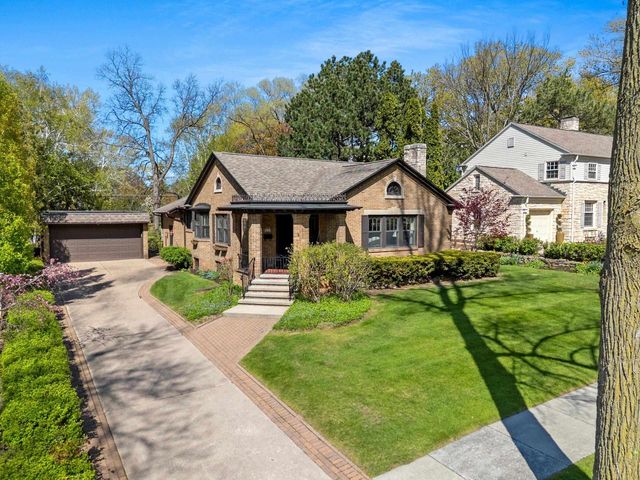 212 MIRAMAR DRIVE, Green Bay, WI 54301