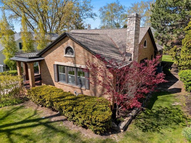 212 MIRAMAR DRIVE, Green Bay, WI 54301