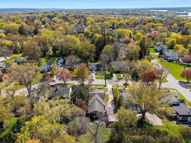 212 MIRAMAR DRIVE, Green Bay, WI 54301