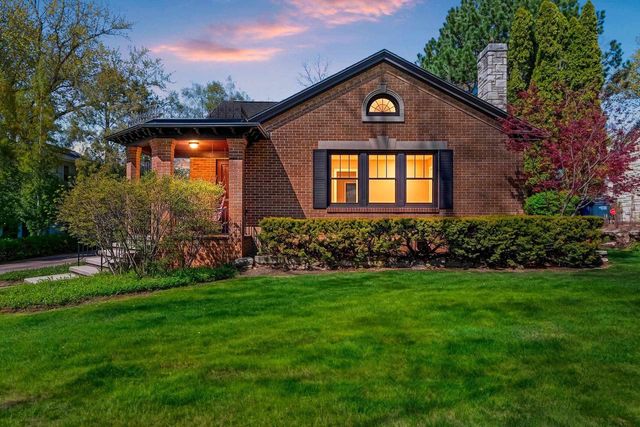 212 MIRAMAR DRIVE, Green Bay, WI 54301