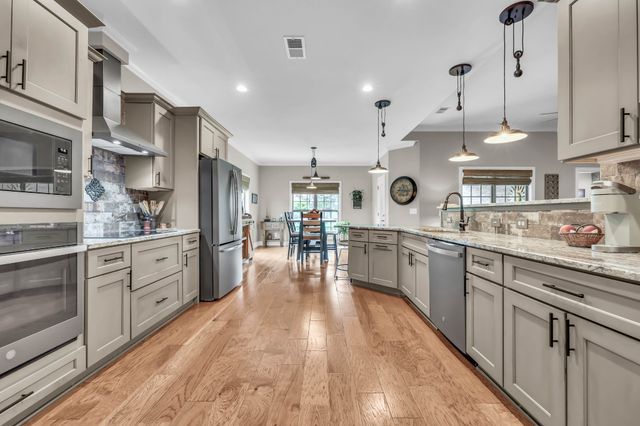 1487 Hereford Blvd, Clarksville, TN 37043