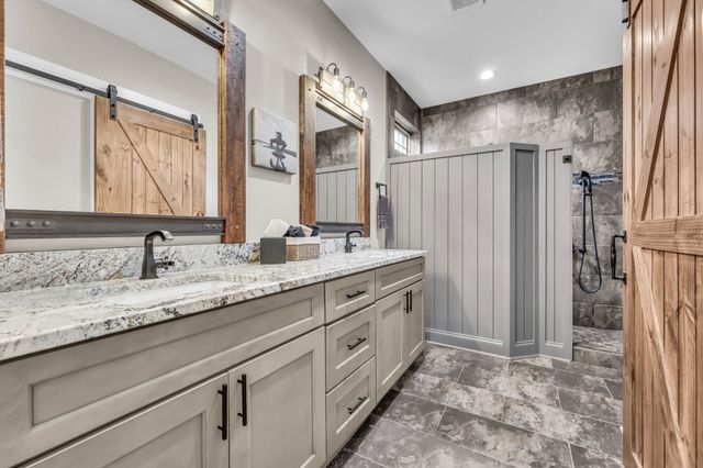 1487 Hereford Blvd, Clarksville, TN 37043