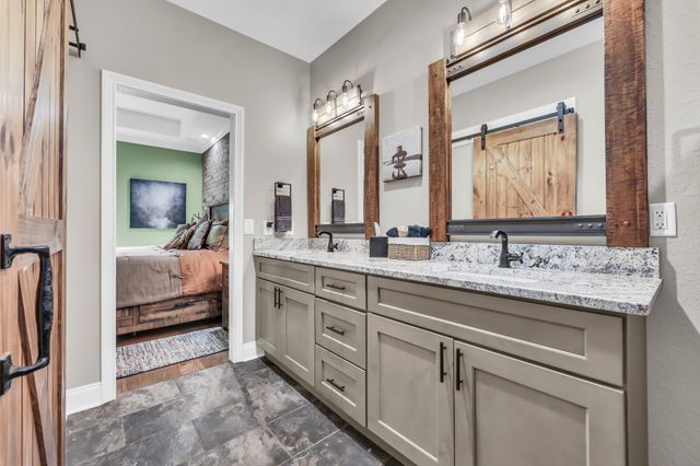 1487 Hereford Blvd, Clarksville, TN 37043