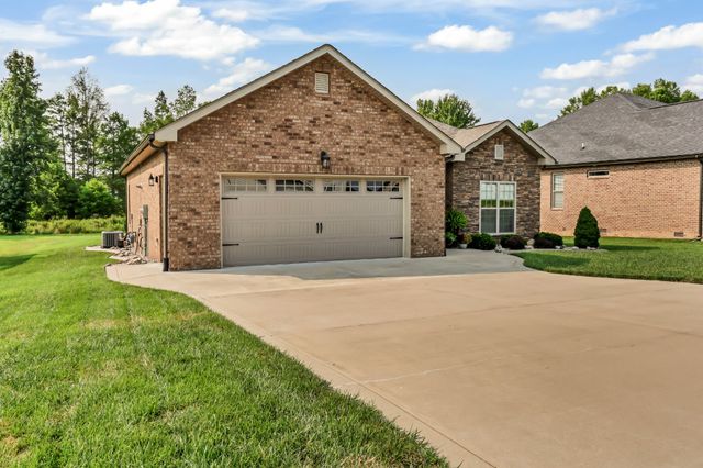 1487 Hereford Blvd, Clarksville, TN 37043