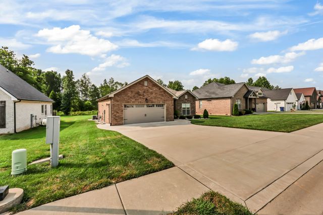 1487 Hereford Blvd, Clarksville, TN 37043