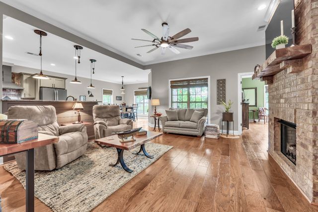 1487 Hereford Blvd, Clarksville, TN 37043