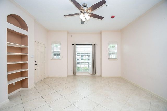 2710 Grants Lake Boulevard K4, Sugar Land, TX 77479