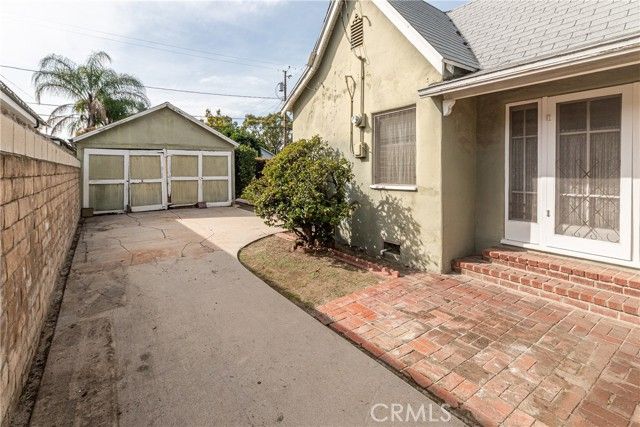 427 S Orchard, Burbank, CA 91506