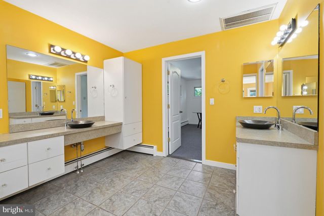 775 RIVER RD, Yardley, PA 19067