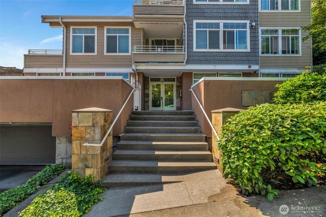 611 Highland Drive #402, Seattle, WA 98109