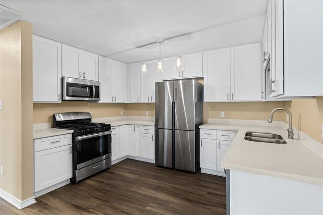 8103 Willet TRL A, Austin, TX 78745