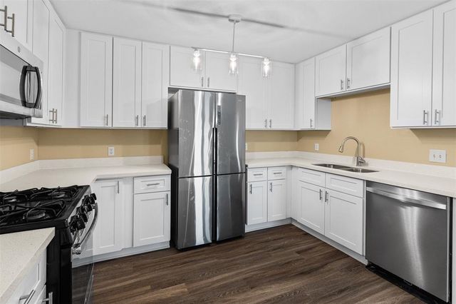 8103 Willet TRL A, Austin, TX 78745