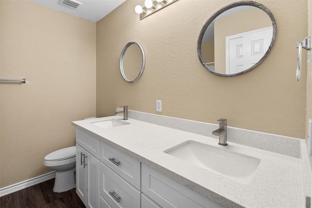 8103 Willet TRL A, Austin, TX 78745