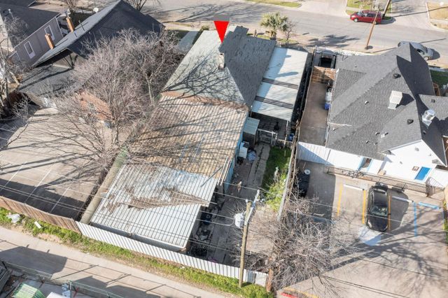 512 W 7th Street, Dallas, TX 75208