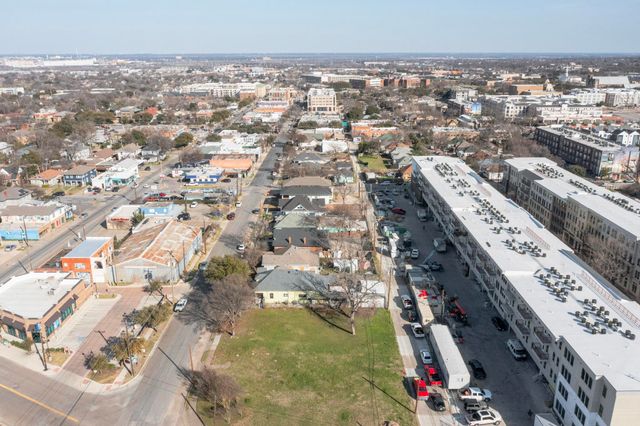 512 W 7th Street, Dallas, TX 75208