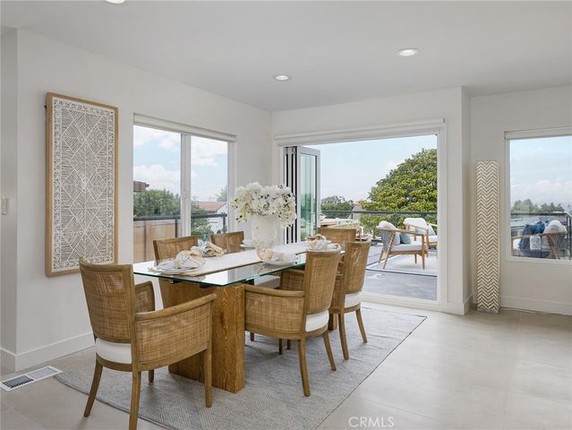 320 Calle Mayor, Redondo Beach, CA 90277