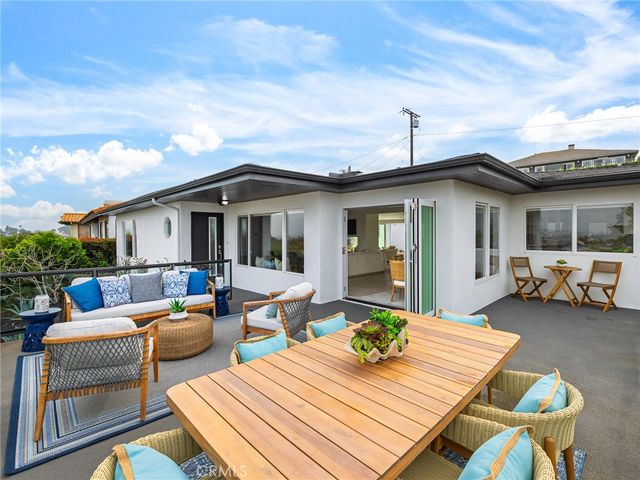 320 Calle Mayor, Redondo Beach, CA 90277