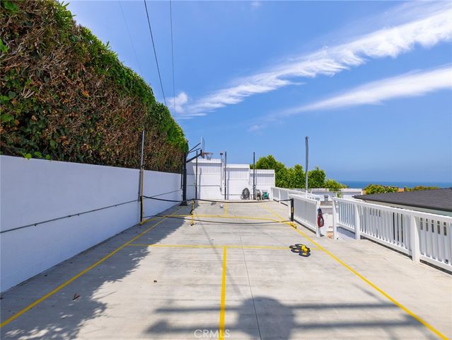 320 Calle Mayor, Redondo Beach, CA 90277
