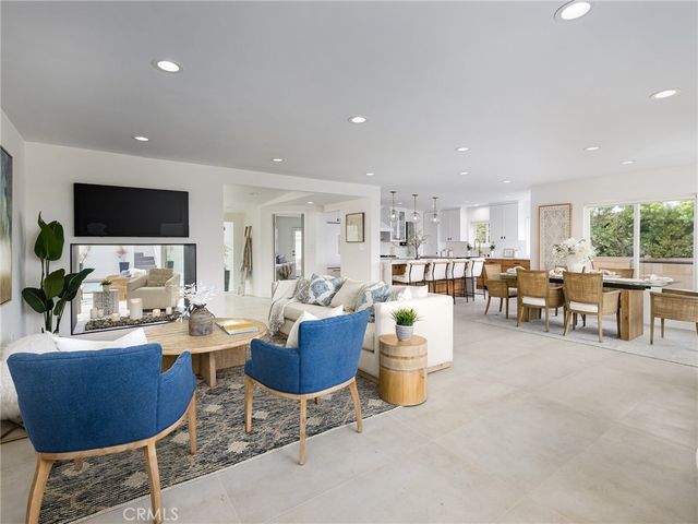 320 Calle Mayor, Redondo Beach, CA 90277