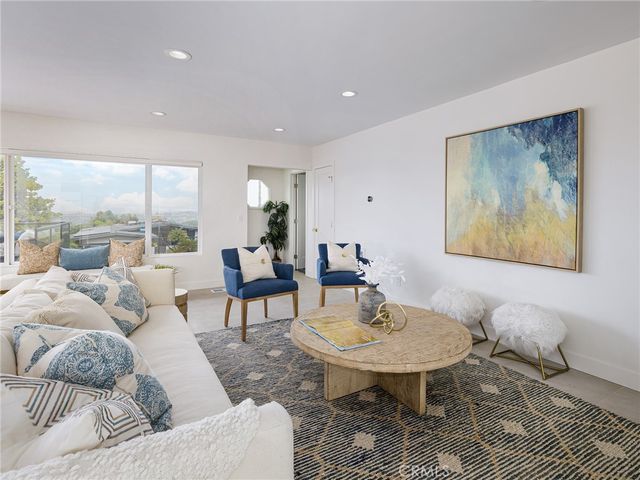 320 Calle Mayor, Redondo Beach, CA 90277