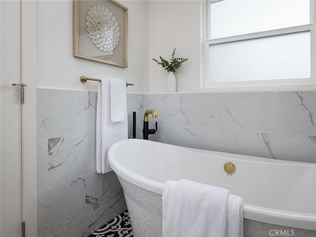 320 Calle Mayor, Redondo Beach, CA 90277