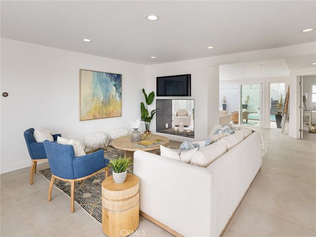 320 Calle Mayor, Redondo Beach, CA 90277