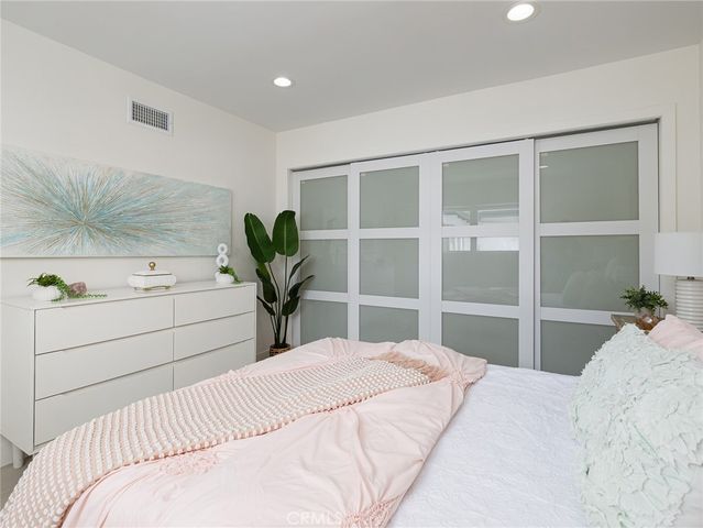 320 Calle Mayor, Redondo Beach, CA 90277