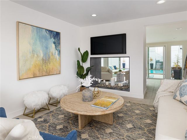 320 Calle Mayor, Redondo Beach, CA 90277