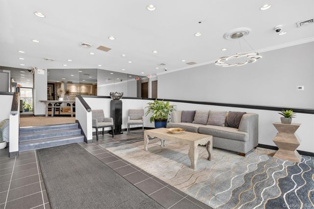 500 High Point PH6, Hartsdale, NY 10530