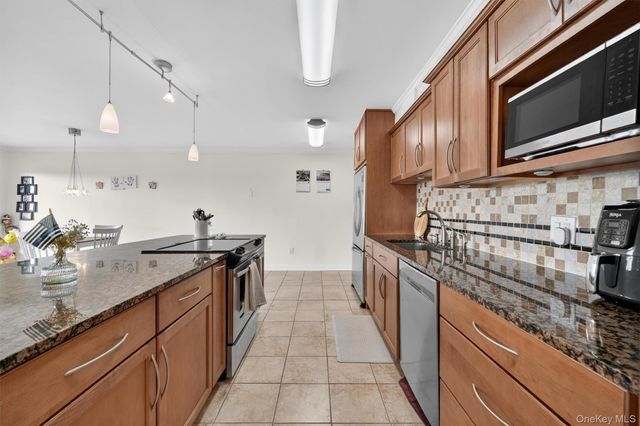 500 High Point PH6, Hartsdale, NY 10530