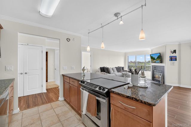 500 High Point PH6, Hartsdale, NY 10530