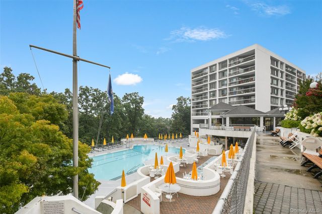 500 High Point PH6, Hartsdale, NY 10530