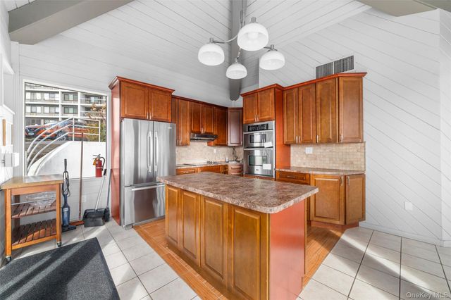 500 High Point PH6, Hartsdale, NY 10530