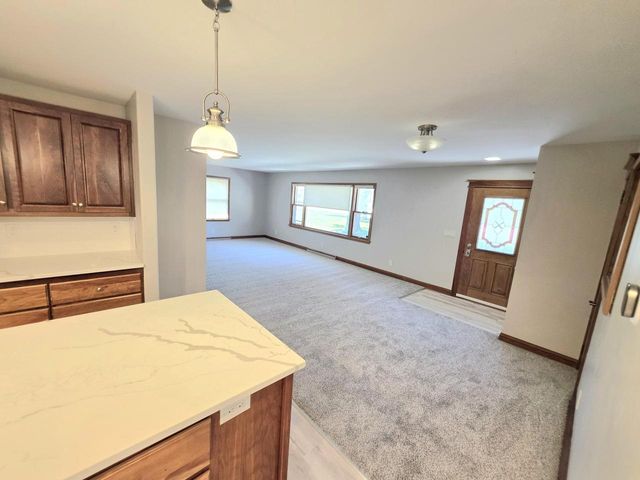 2532 Seymour PLACE, West Allis, WI 53227