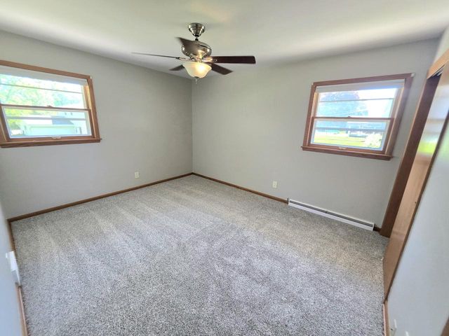 2532 Seymour PLACE, West Allis, WI 53227