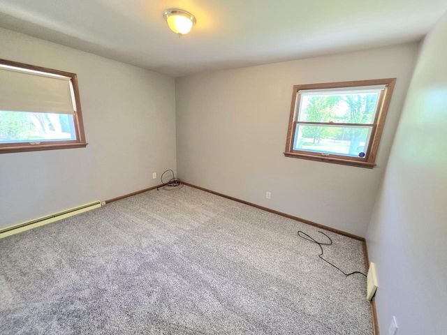 2532 Seymour PLACE, West Allis, WI 53227