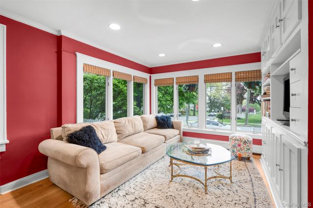405 Cortlandt Avenue, Mamaroneck, NY 10543