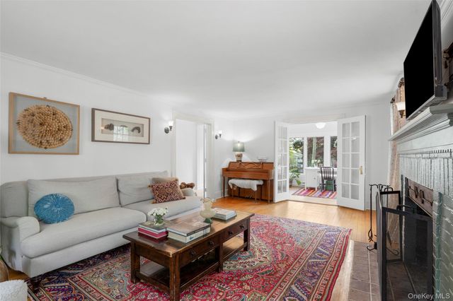 405 Cortlandt Avenue, Mamaroneck, NY 10543