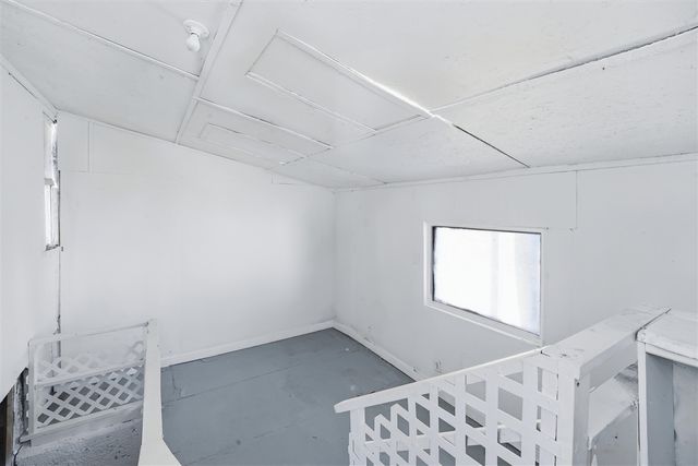 104 W Roosevelt Avenue, Battle Creek, MI 49037