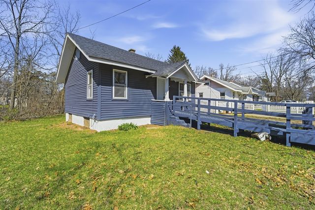 104 W Roosevelt Avenue, Battle Creek, MI 49037
