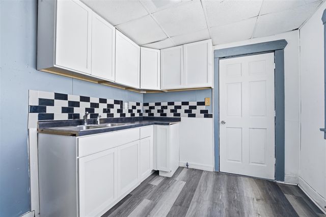 104 W Roosevelt Avenue, Battle Creek, MI 49037