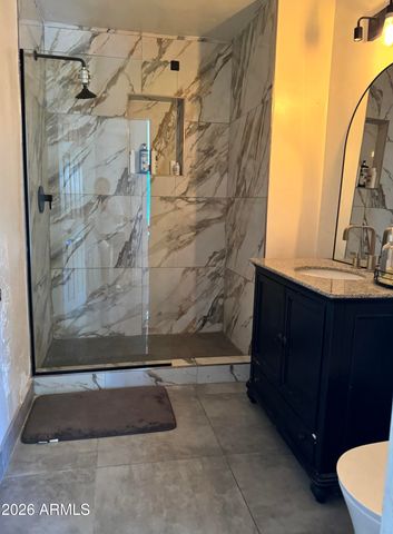 2502 E EDGEMONT Avenue, Phoenix, AZ 85008